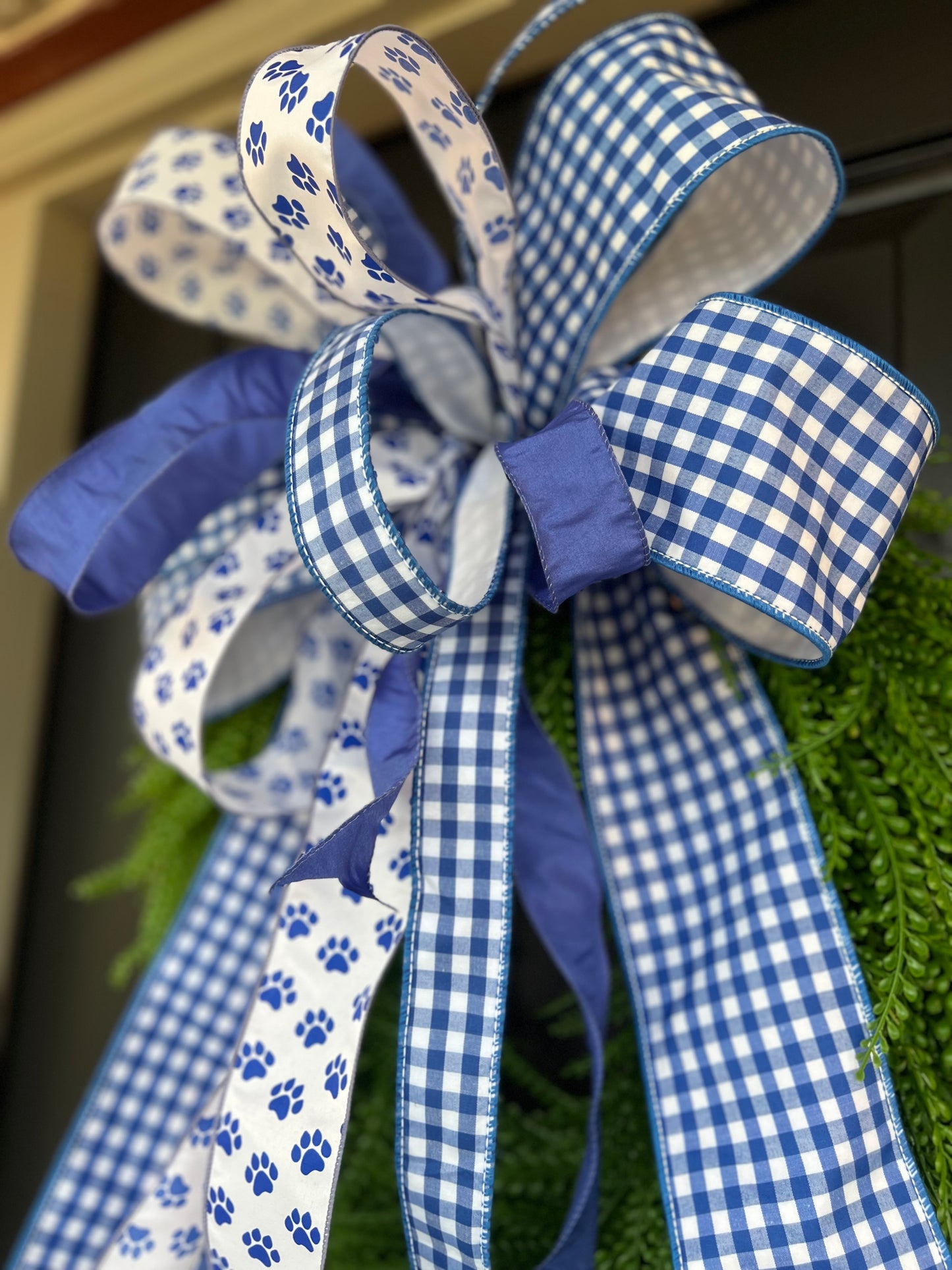 Gingham Paw-Print Kentucky Wreath