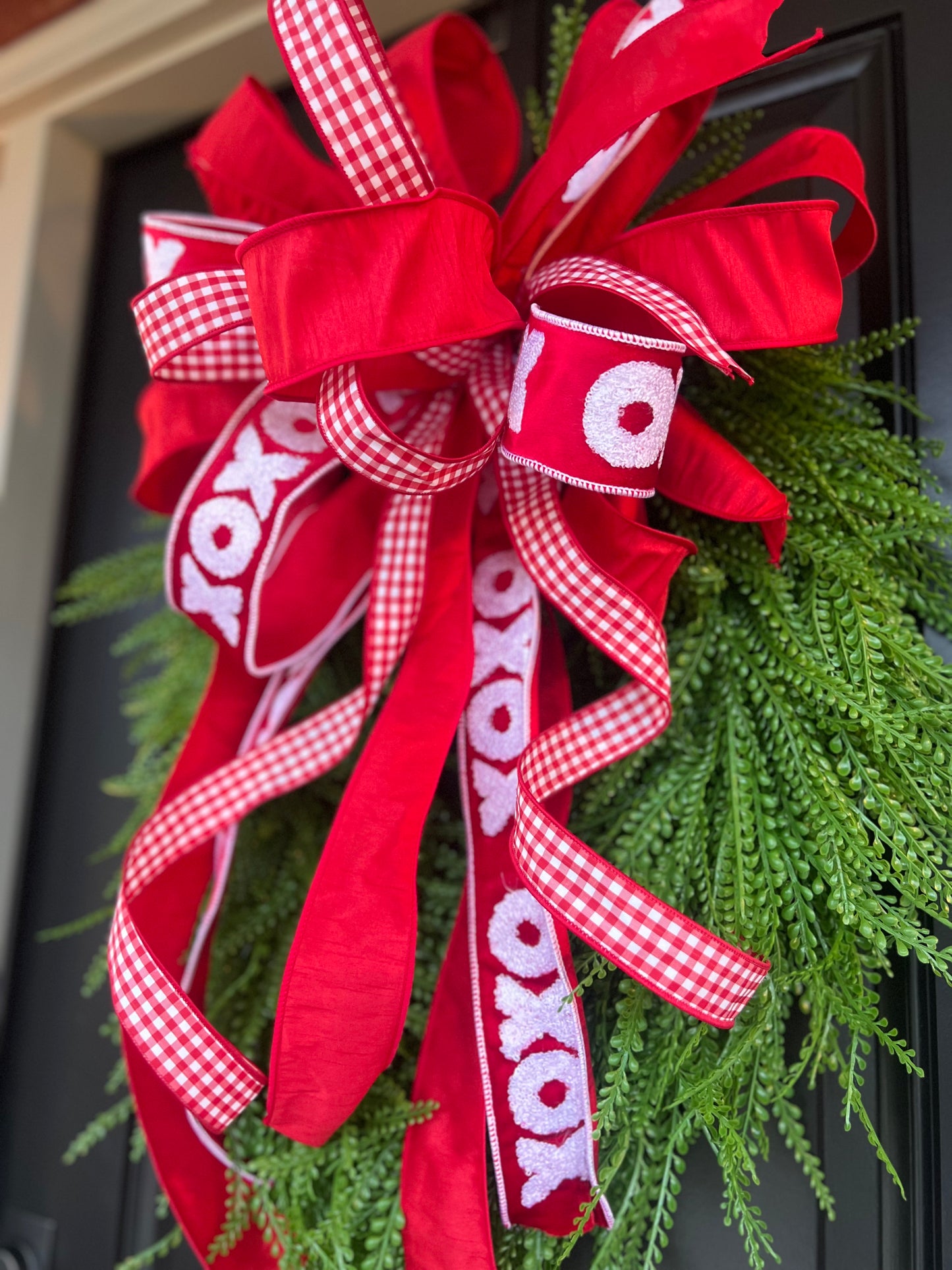 Classic Red “XOXO” Valentine Wreath Bow