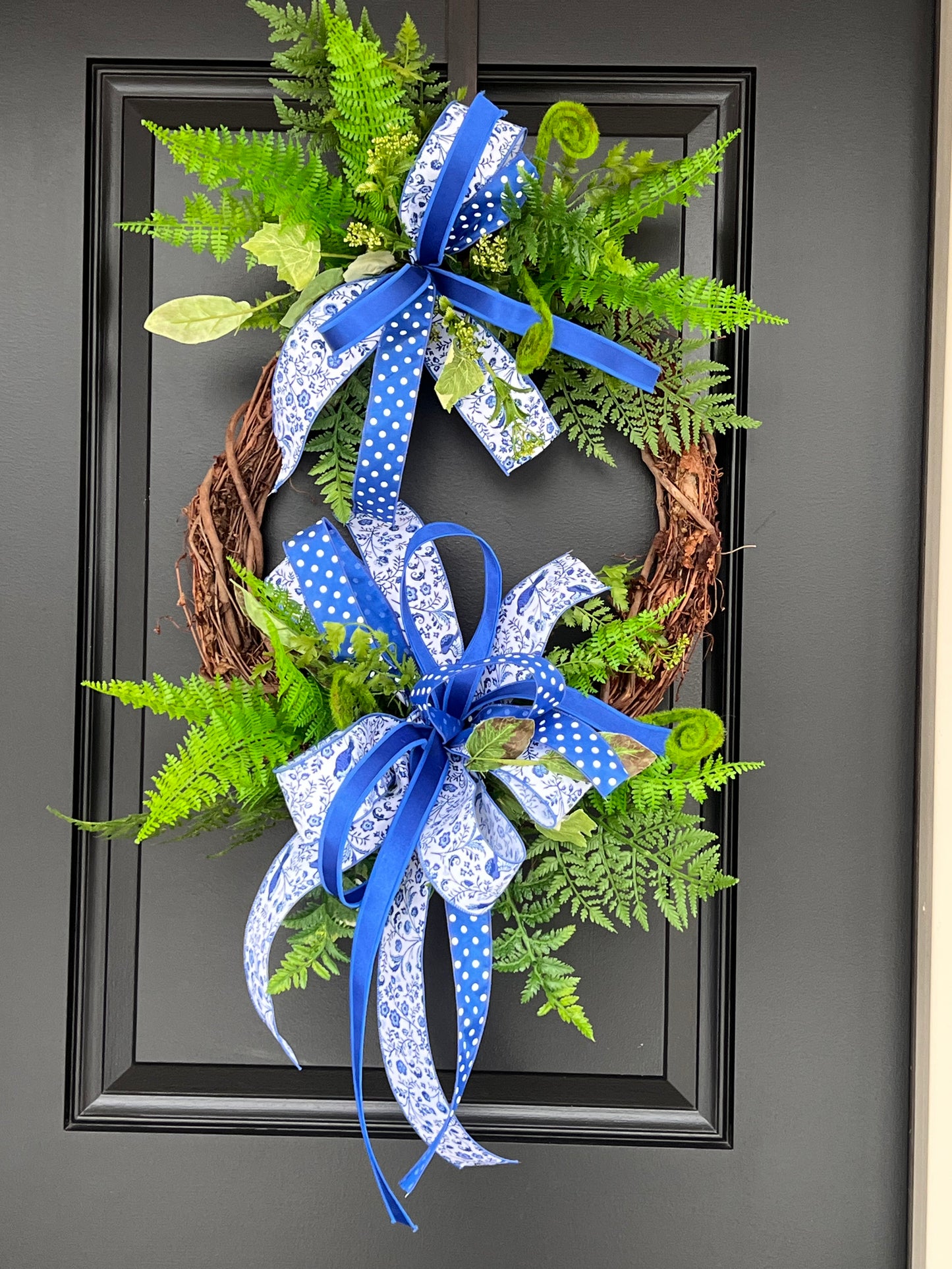 Bluegrass Bluebird Fern Wreath