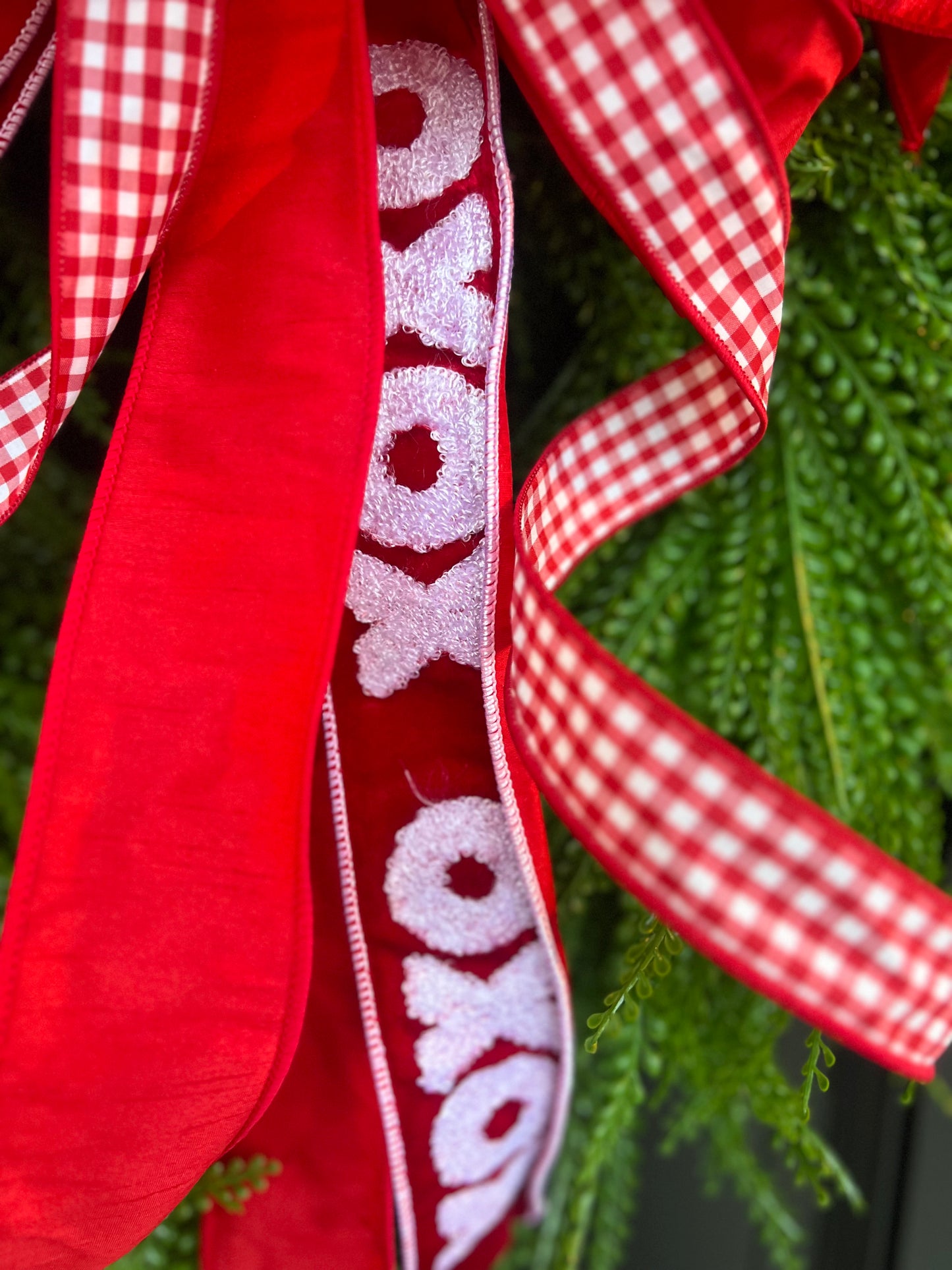 Classic Red “XOXO” Valentine Wreath Bow