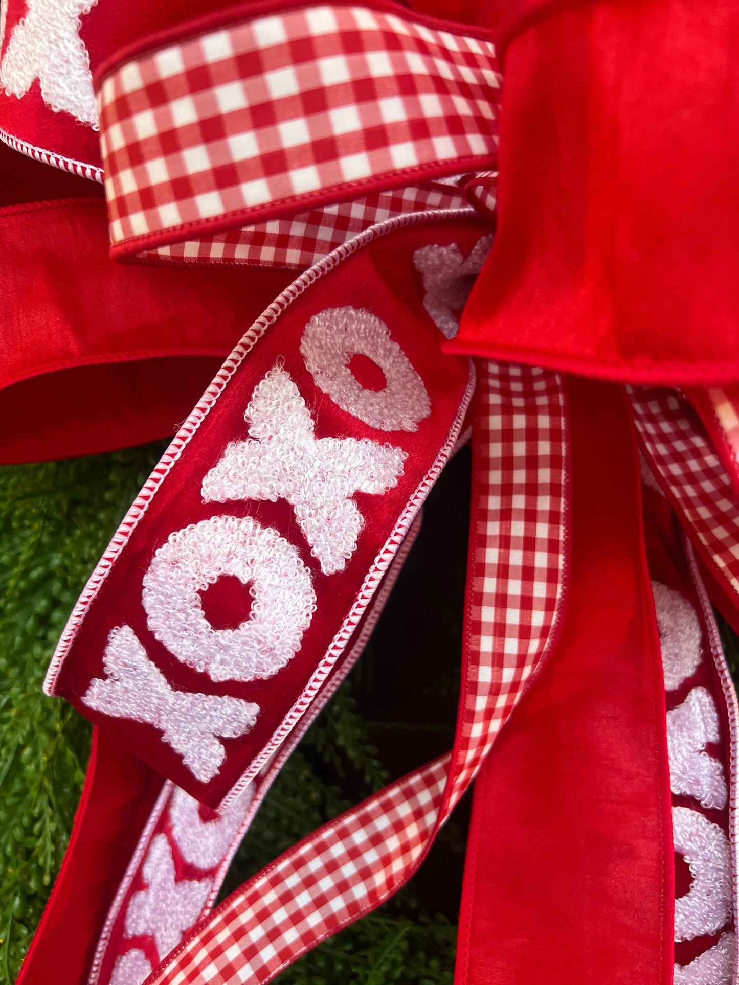 Classic Red “XOXO” Valentine Wreath Bow